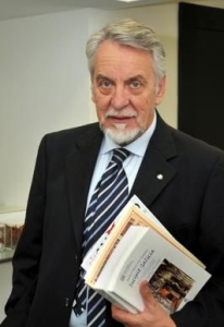 Paolo Caucci von Saucken